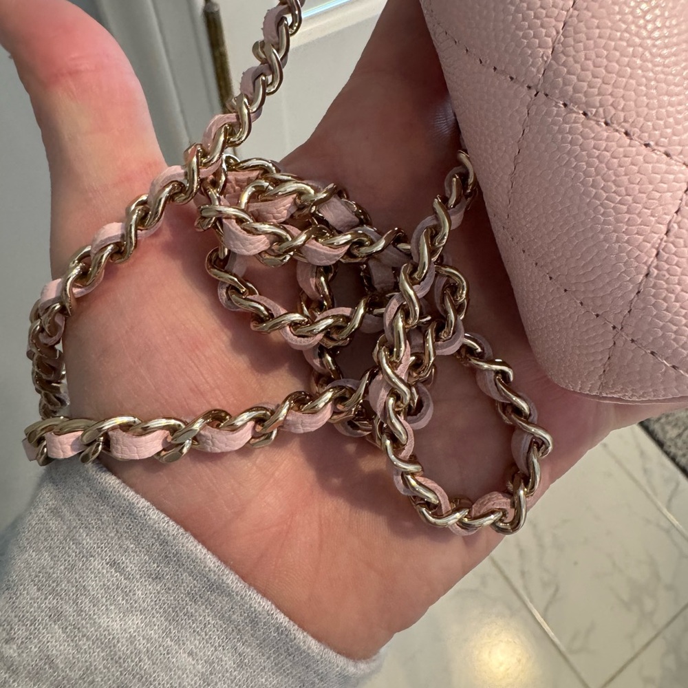 Chic Baby pink Chanel caviar Quilted Leather Bag - Picture 3 of 15